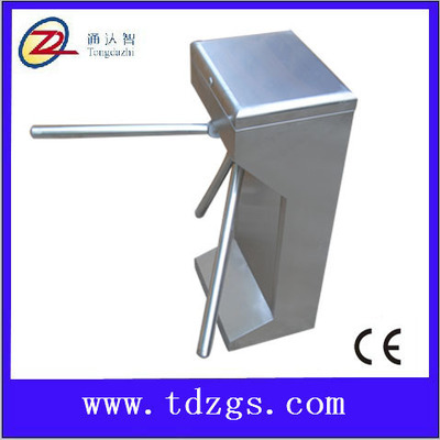 單向三輥閘 火車站高效進(jìn)出的可靠守護(hù)者
